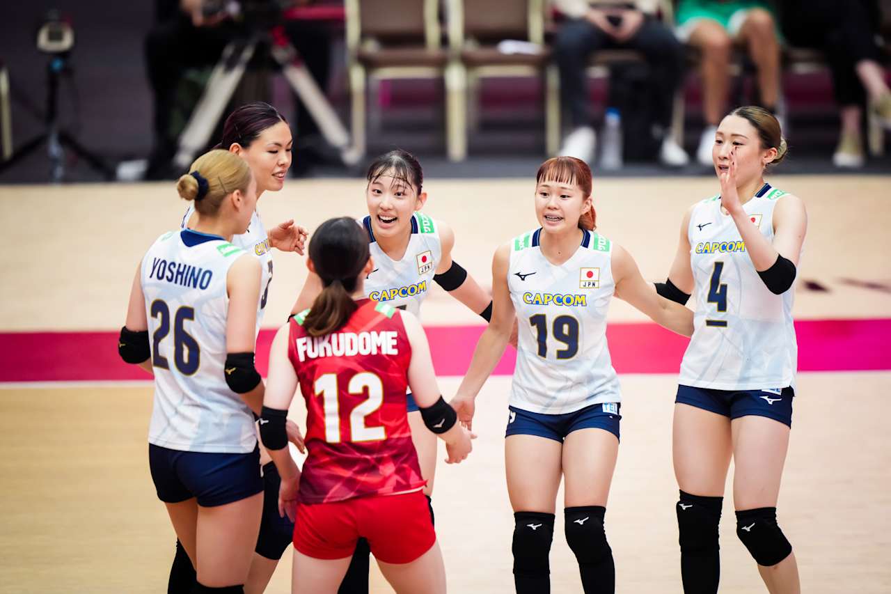 哥伦比亚队, 提前一轮出, 名超过中国 哥伦比亚队, 提前一轮出, 名超过中国