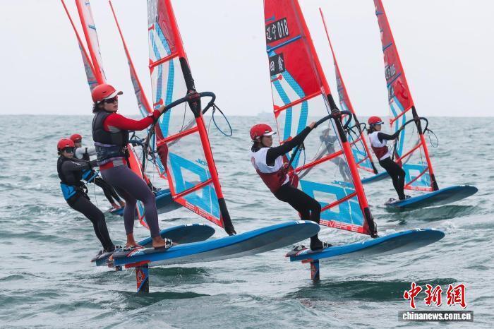 线长达, 乘风破浪 线长达, 乘风破浪